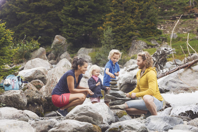 Bild von Familie Aktiv (Versand per Post)